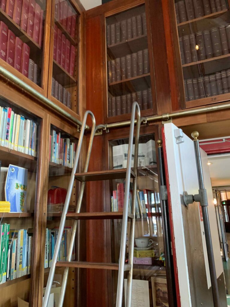 On The Road - Captain C - Netherlands, September 2024 Part 4:  Hotel New York, and Some from Den Haag 4