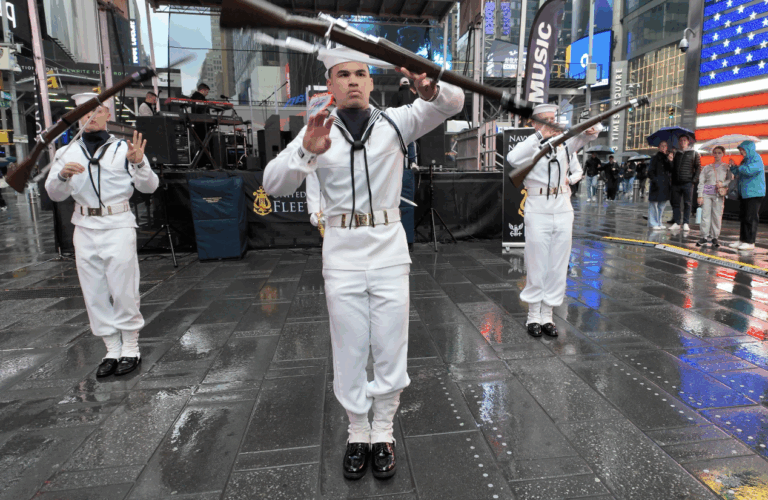On The Road - ema - Twirling Rifles In The Rain 8