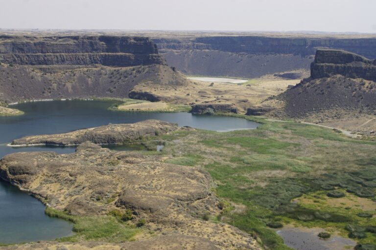 On The Road - frosty - 2024 National Park Road Trip - Washington (9/9) Channeled Scablands 4